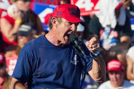 Dennis Quaid outet sich als Trump-Jünger: Darum verwundert seine Wahl