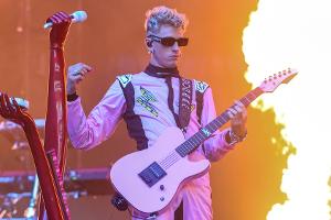 Machine Gun Kelly tritt beim NFL-Spiel in München auf