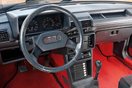 Peugeot 205 GTI, Cockpit