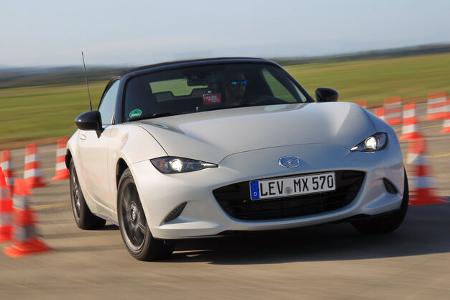 Mazda MX-5 Skyactiv-G 131, Frontansicht, Kurvenfahrt