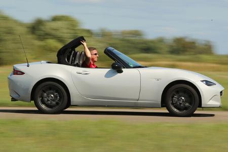 Mazda MX-5 Skyactiv-G 131, Cabriodach