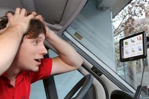 Die Hersteller von NAVIGATIONSGERÄTEN werfen mit unzähligen Begriffen und Abkürzungen um sich, die viele nicht verstehen.