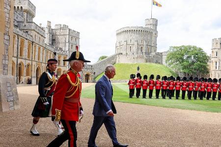 Neue Doku behauptet: In den Residenzen der Royals spukt es