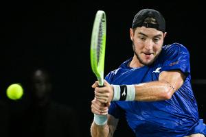 Acht Breakbälle vergeben: Struff in Paris ausgeschieden