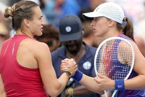 WTA Finals in Riad: Zwischen großem Duell und harter Kritik