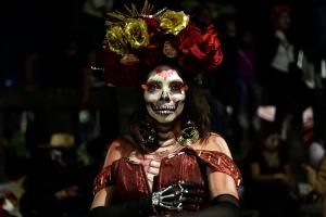Wie der mexikanische Tag der Toten das Leben feiert