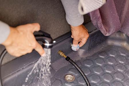 Caralife 630 L, Dusche