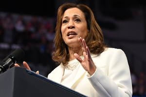Kamala Harris gratuliert Donald Trump zum Sieg