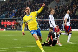 Pleite in Braunschweig: Hamburg schwächelt im Aufstiegskampf