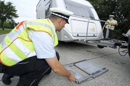 Überladung ist kein Kavaliersdelikt, es drohen Geldbußen und Punkte.