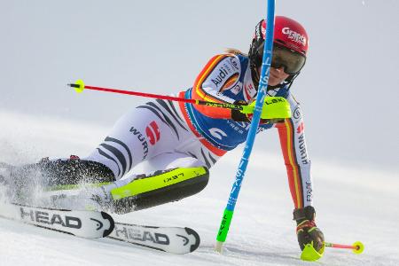 Slalom-Auftakt in Levi: Dürr klar auf Podestkurs