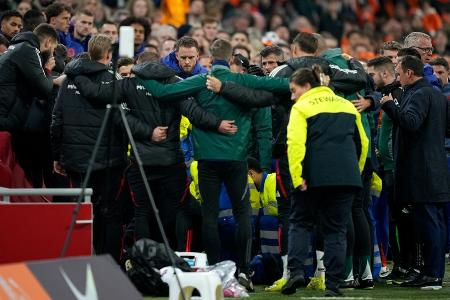 Nach Zusammenbruch: Adam Szalai meldet sich aus der Klinik