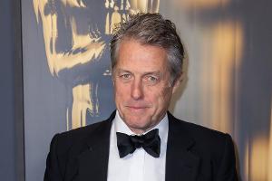 Hugh Grant bereut es, spät Vater geworden zu sein