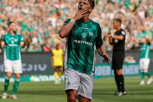 "Passt alles": Werder Bremen verlängert mit Stage