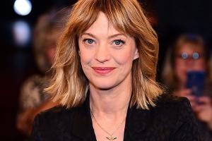 Heike Makatsch schwärmt von Yoga als Weg zur Ausgeglichenheit