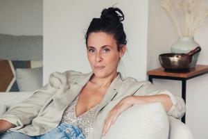 Dr. Miriam Stark: Zyklusorientiertes Leben hilft bei PMS und Schmerzen