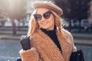 Gemütlichkeit mit Style: Flauschige Jacken haben Saison