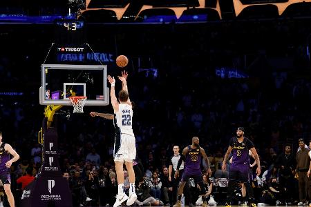 Dreier kurz vor Schluss: Orlando siegt dank Wagner-Gala