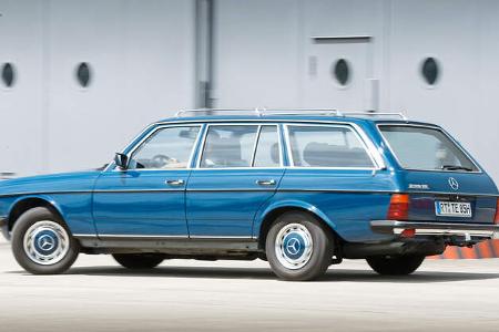 Mercedes-Benz 230 TE S123 T-Modell 900 Surfblau