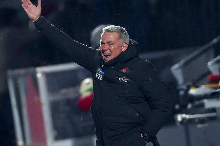 Premiere im Profifußball: Janßen wird 