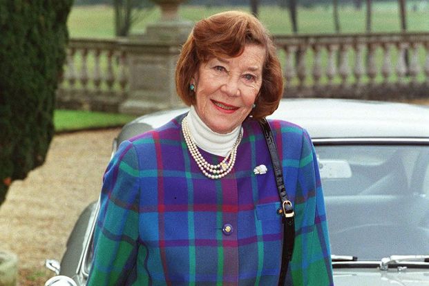 Portrait von Lois Maxwell