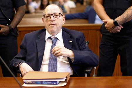 Harvey Weinstein verklagt New York wegen schlechter Haftbedingungen