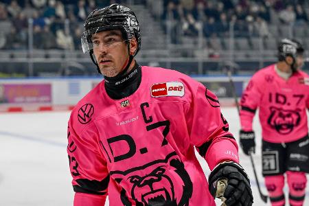 Wolfsburg verlängert mit Kapitän Machacek