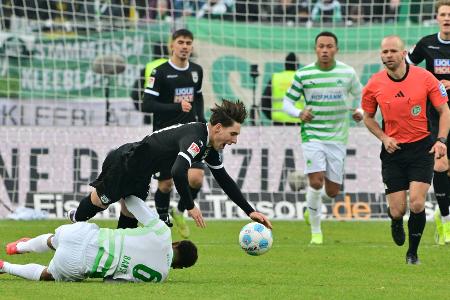 VAR im Mittelpunkt: Ulm und Fürth 1:1 im Kellerduell