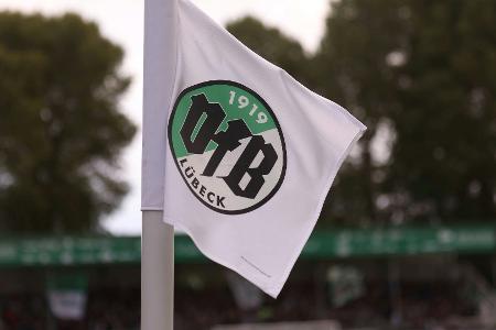 Insolvenz vorerst abgewendet: Spenden retten VfB Lübeck