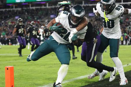 Eagles gewinnen Topspiel - Allen gelingt Kunststück