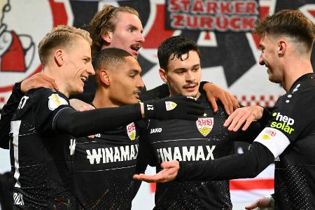 Mit besserer B-Elf: VfB in Regensburg souverän weiter