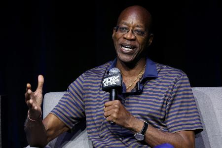 Moses über Bezahlung: 