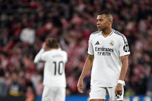 "Großer Fehler": Mbappe verschießt erneut Elfmeter