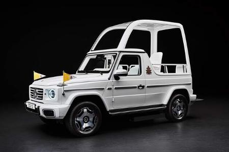 11/2024 Mercedes G 580 EQ Papamobil Papst Franziskus