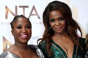 Motsi Mabuse: So reagiert sie auf Oti Mabuses Dschungelcamp-Aus