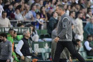 Nach Rot in Sevilla: Zwei Spiele Sperre für Flick