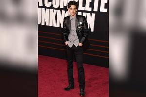 Timothée Chalamet überzeugt im lässigen Rockstar-Look