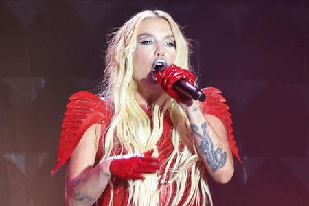 Am unbürokratischsten ist Taylor Swift, wenn sie Einzelpersonen ganz gezielt hilft. So schlug sie sich öffentlich auf die Seite von Kesha. Der Rapperin, die ihren Produzenten Dr. Luke wegen sexuellen ...