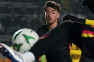 Chelsea siegt nach 4800 Kilometern Anreise