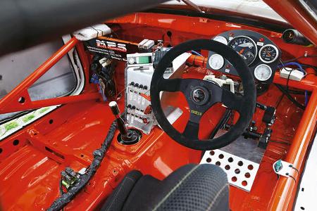 Nissan Skyline GT-R BNR32, Cockpit