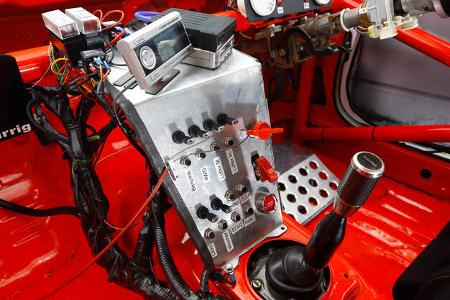 Nissan Skyline GT-R BNR32, Mittelkonsole