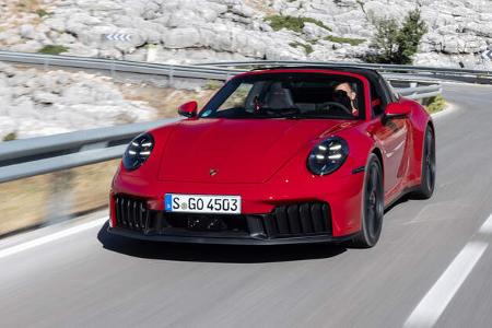 Porsche 911 GTS t-hybrid