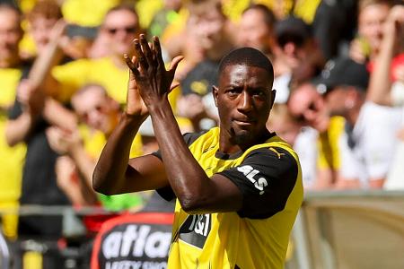 ANGRIFF: Serhou Guirassy - Note: 3,5 - War oft weit oben und lange in der Luft - das bewies, wie gut die TSG die Dortmunder Sturmspitze zustellte. Bewegte sich, so gut es ging, zeigte vor allem im Konterspiel kein Können. Abzüge gibt es für den geschundenen Elfmeter. Gut, dass es den VAR gibt.