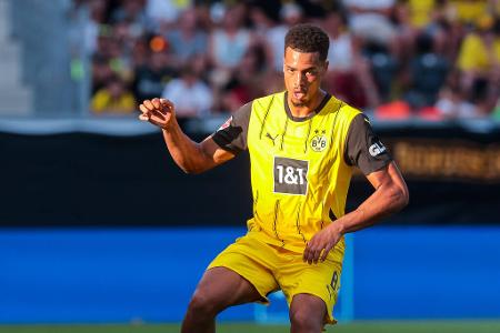 MITTELFELD: Felix Nmecha - Note: 4,0 - Wie so oft unscheinbar auf den ersten Blick. Gefiel sich in der Rolle als stiller, fleißiger Ballverteiler. Leitete mit einer gekonnten Täuschung das 1:0 ein. Etwas unentschlossen vor dem Hoffenheimer Ausgleich.