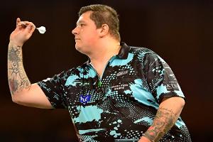 Trotz Dartpfeilbruch: Gotthardt gewinnt bei WM-Debüt