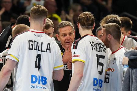 Deutschlands Kader für die Handball-WM 2025 - Der Kader der deutschen Nationalmannschaft für die bevorstehende Handball-WM (14. Januar bis 2. Februar 2025) steht. Bundestrainer Alfred Gislason nominierte 15 Olympia-Helden plus vier weitere Akteure und verzichtete auf Experimente. Das ist der DHB-Kader für die Handball-WM: