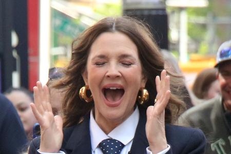 Auch Drew Barrymore sieht keinen Grund, ihre Kids zu den Feiertagen mit Geschenken zu überhäufen. 