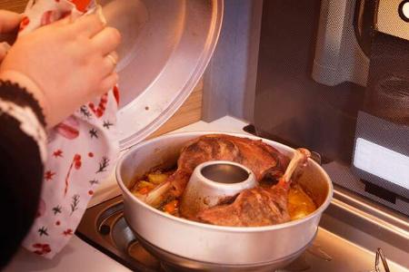 Weihnachtsessen im Wohnmobil