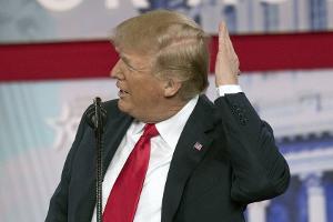 Donald Trump zeigt neue Frisur - und das Internet steht Kopf