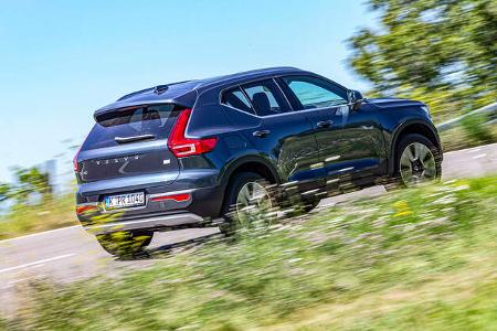 BMW X1 25e, Ford Kuga PHEV, Opel Grandland X Hybrid, Volvo XC40 T5 Recharge, Vergleichstest